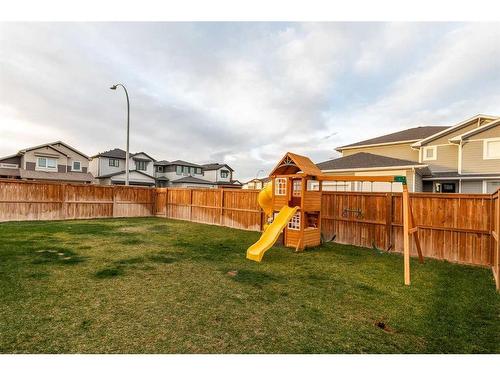 601 Bluebell Bay West, Lethbridge, AB - Outdoor