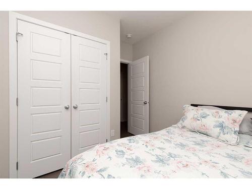 601 Bluebell Bay West, Lethbridge, AB - Indoor Photo Showing Bedroom