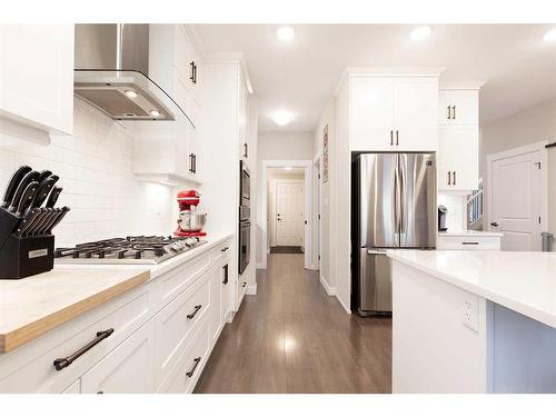 601 Bluebell Bay West, Lethbridge, AB - Indoor Photo Showing Kitchen With Stainless Steel Kitchen With Upgraded Kitchen