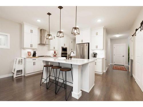 601 Bluebell Bay West, Lethbridge, AB - Indoor Photo Showing Kitchen With Upgraded Kitchen