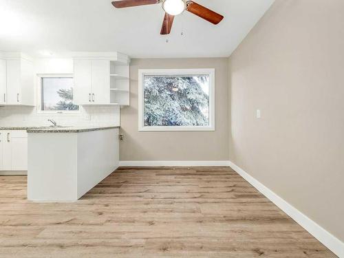 2618 23 Avenue South, Lethbridge, AB - Indoor Photo Showing Kitchen