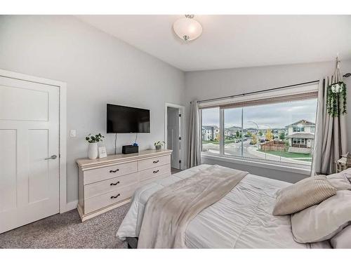 23 Country Meadows Boulevard West, Lethbridge, AB - Indoor Photo Showing Bedroom