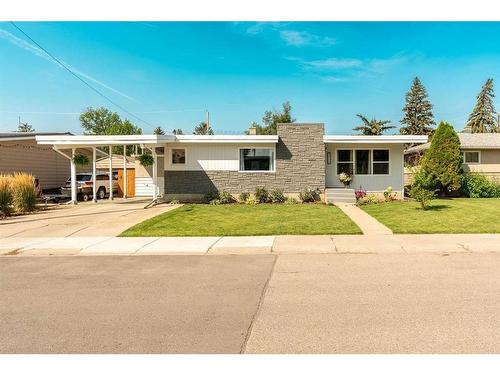 5210 51 Street, Taber, AB - Outdoor With Facade