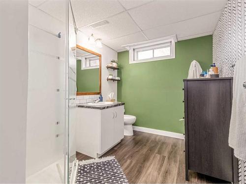 5210 51 Street, Taber, AB - Indoor