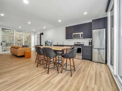 214 Southmore Place, Blairmore, AB - Indoor Photo Showing Kitchen