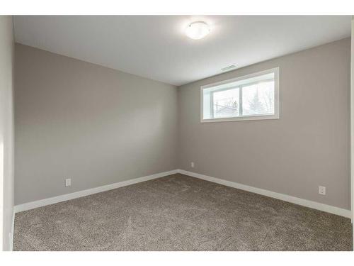 5114 42 Avenue, Taber, AB - Indoor Photo Showing Other Room