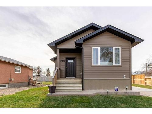 5114 42 Avenue, Taber, AB - Outdoor