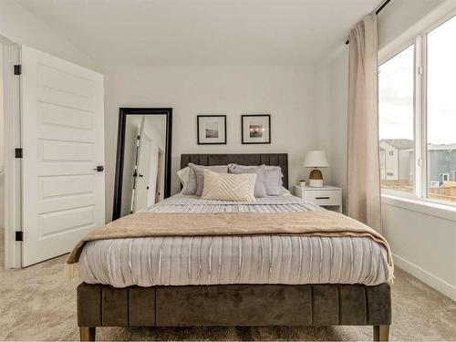 64 Blackwolf Lane North, Lethbridge, AB - Indoor Photo Showing Bedroom