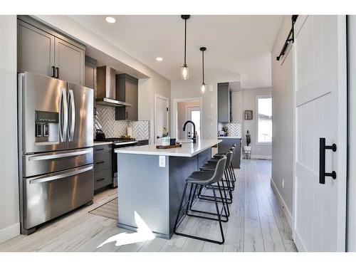 4311 Fairmont Gate South, Lethbridge, AB - Indoor Photo Showing Kitchen With Upgraded Kitchen