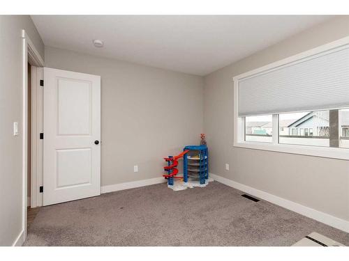 2413 Aspen Drive, Coaldale, AB - Indoor Photo Showing Other Room