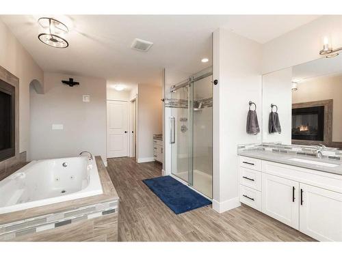 2413 Aspen Drive, Coaldale, AB - Indoor Photo Showing Bathroom