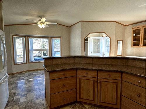 2026 136 Street, Blairmore, AB - Indoor Photo Showing Kitchen