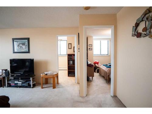 405-515 6 Street South, Lethbridge, AB - Indoor