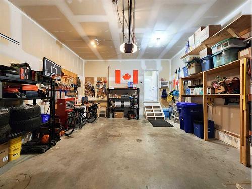 609 46 Avenue West, Claresholm, AB - Indoor Photo Showing Garage