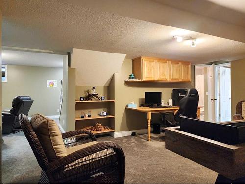 609 46 Avenue West, Claresholm, AB - Indoor