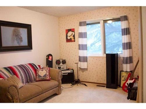 2301 16 Street North, Lethbridge, AB - Indoor