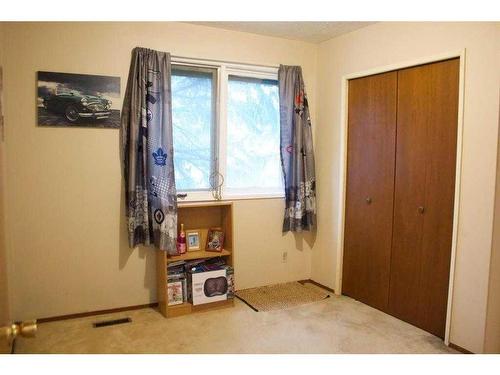 2301 16 Street North, Lethbridge, AB - Indoor