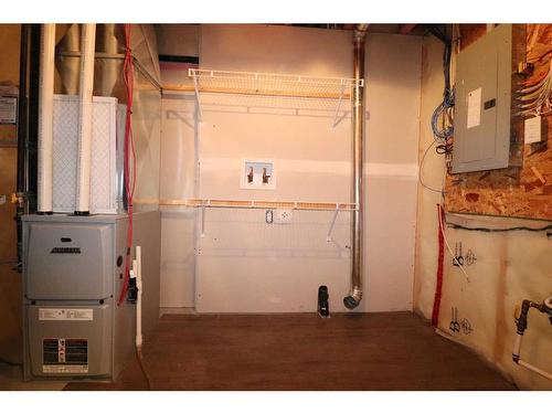 4-221 Silkstone Road West, Lethbridge, AB - Indoor Photo Showing Basement