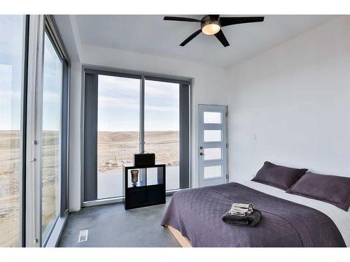 214041 Twp Rd 150, Rural Vulcan County, AB - Indoor Photo Showing Bedroom