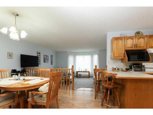 4106 Heritage Drive, Taber, AB - Indoor Photo Showing Dining Room