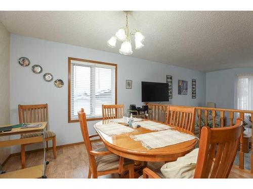 4106 Heritage Drive, Taber, AB - Indoor Photo Showing Dining Room