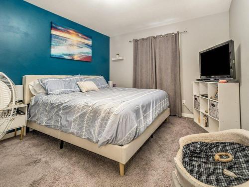 348 Crocus Terrace West, Lethbridge, AB - Indoor Photo Showing Bedroom