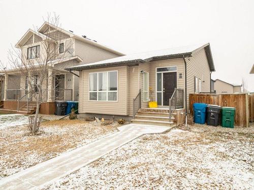 348 Crocus Terrace West, Lethbridge, AB - Outdoor