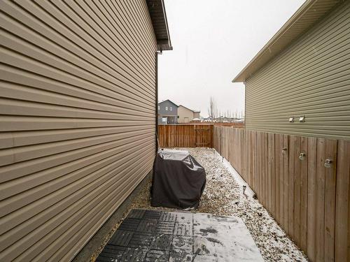 348 Crocus Terrace West, Lethbridge, AB - Outdoor With Exterior