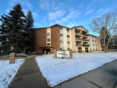 116-85 Foxbend Crescent North, Lethbridge, AB - Outdoor With Balcony With Facade