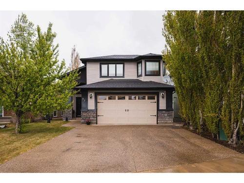 91 Gateway Mews South, Lethbridge, AB - Outdoor With Facade