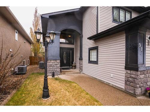 91 Gateway Mews South, Lethbridge, AB - Outdoor