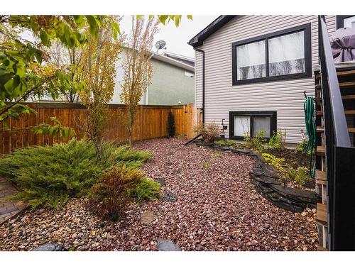 91 Gateway Mews South, Lethbridge, AB - Outdoor