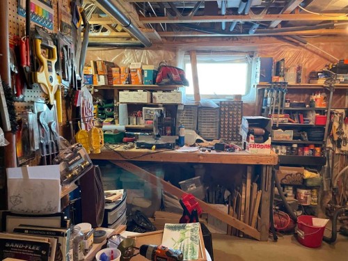 122061A 501 Highway East, Milk River, AB - Indoor