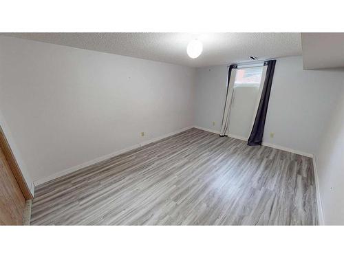 1929 22 Avenue South, Lethbridge, AB - Indoor Photo Showing Other Room