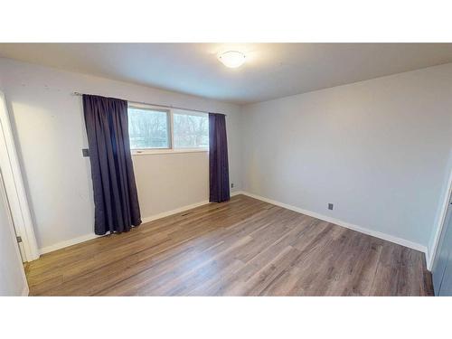 1929 22 Avenue South, Lethbridge, AB - Indoor Photo Showing Other Room