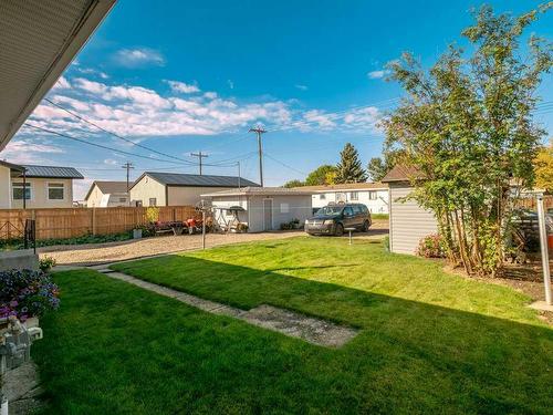 107 9 Street North, Vauxhall, AB - Outdoor