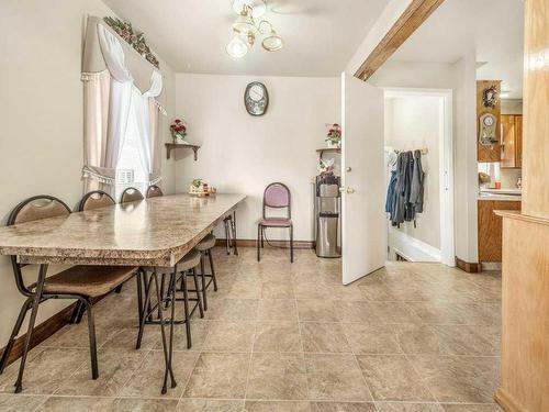 107 9 Street North, Vauxhall, AB - Indoor Photo Showing Dining Room