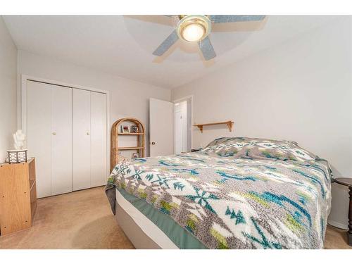 1910 20 Street North, Lethbridge, AB - Indoor Photo Showing Bedroom