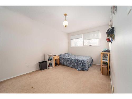 1910 20 Street North, Lethbridge, AB - Indoor Photo Showing Bedroom