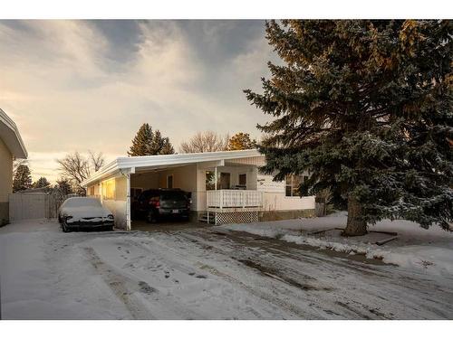 1910 20 Street North, Lethbridge, AB - Outdoor