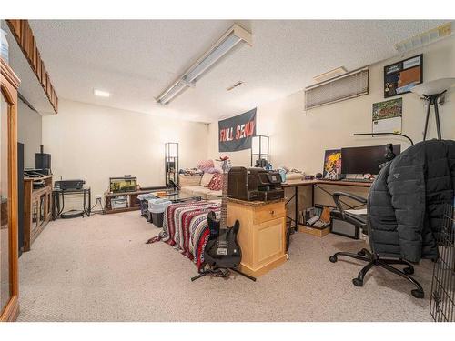 1910 20 Street North, Lethbridge, AB - Indoor Photo Showing Other Room