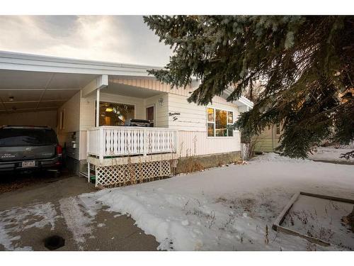 1910 20 Street North, Lethbridge, AB - Outdoor