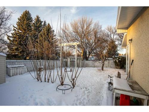 1910 20 Street North, Lethbridge, AB - Outdoor