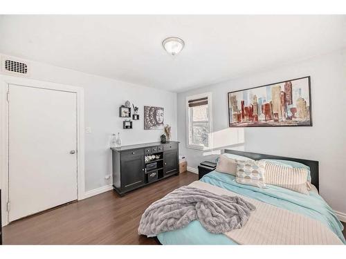 1511 1 Avenue North, Lethbridge, AB - Indoor Photo Showing Bedroom