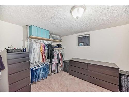 1511 1 Avenue North, Lethbridge, AB - Indoor With Storage