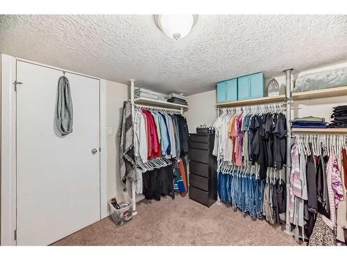 1511 1 Avenue North, Lethbridge, AB - Indoor With Storage