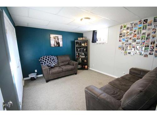 5320 43 Ave., Taber, AB - Indoor