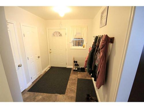 5320 43 Ave., Taber, AB - Indoor Photo Showing Other Room