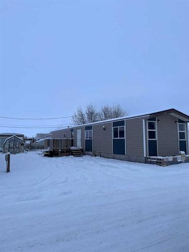 8-5711 56 Ave, Taber, AB 