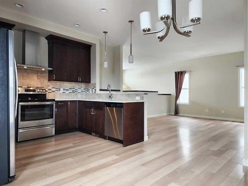 470 Mt Sundance Landing West, Lethbridge, AB - Indoor Photo Showing Kitchen